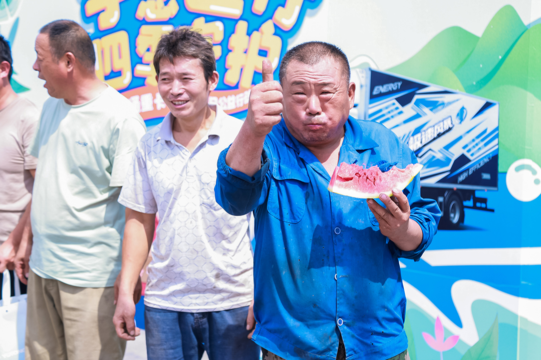 滿分服務(wù)丨八城聯(lián)動(dòng)送關(guān)懷，宇通重卡在行動(dòng)！